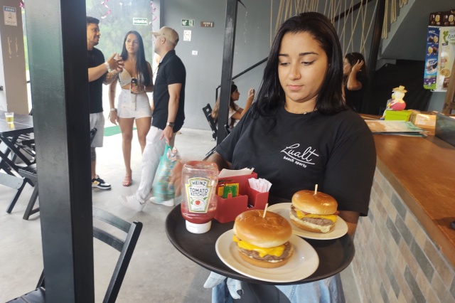 BAR e restaurante Lualt Beach Interlagos - SP 